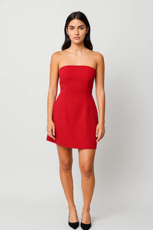 Sarah | Kurzes rotes trägerloses Kleid | Schleifendetail auf der Rückseite | Elegante und strukturierte Passform
